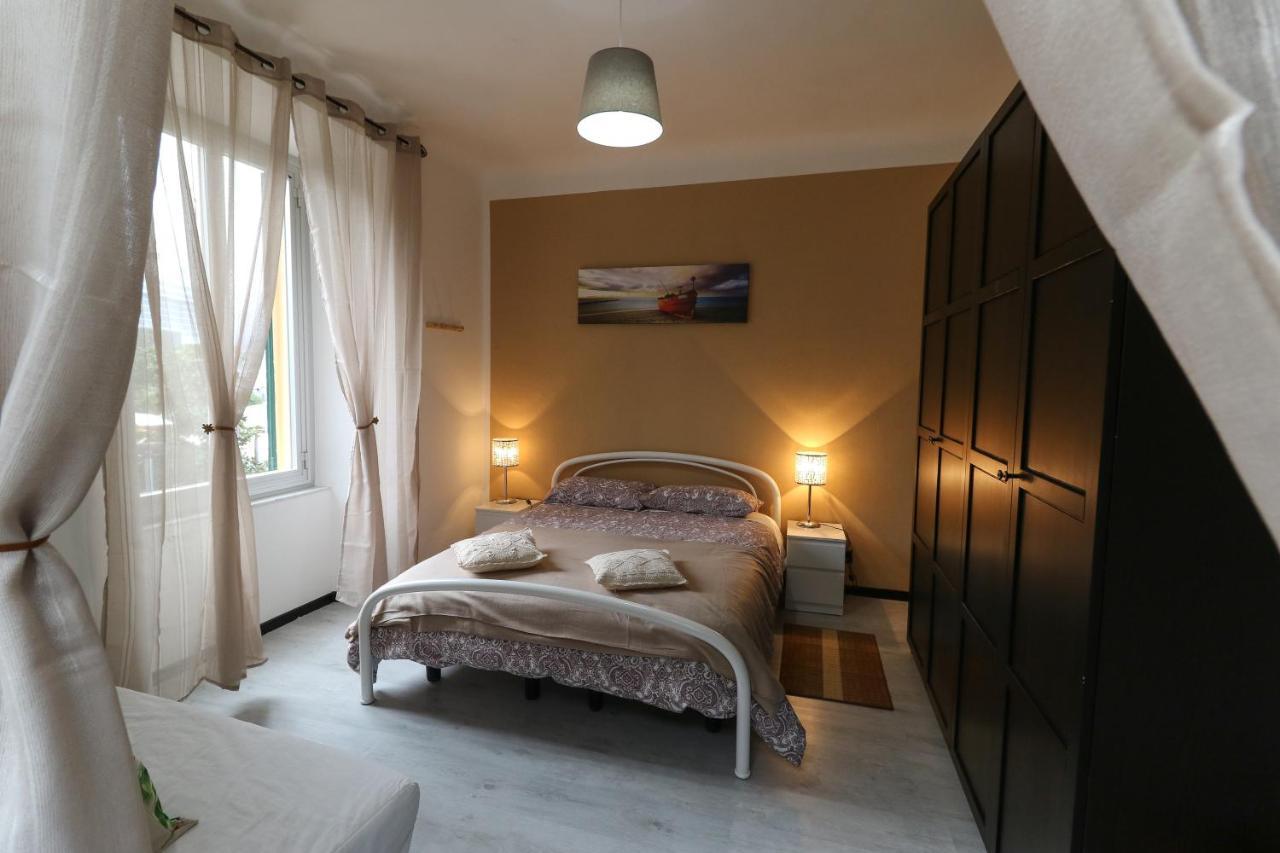 La Darsena. Apartment Savona Exterior foto