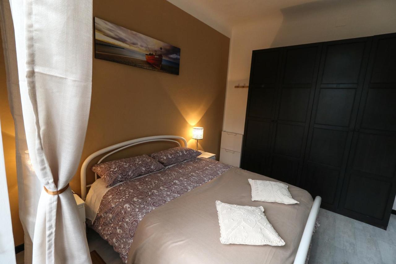 La Darsena. Apartment Savona Exterior foto